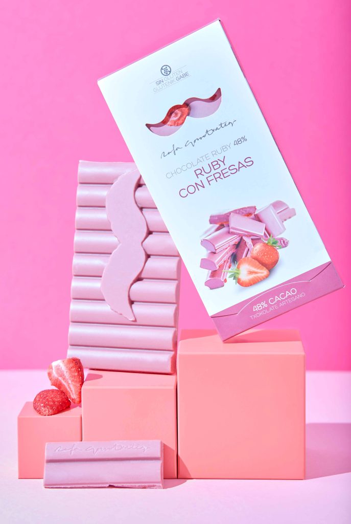 Chocolate Ruby con fresas | fotografía de producto y de comida  | Veka Food Photography & Videographer Madrid