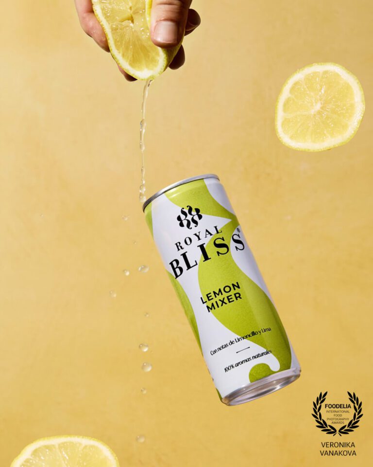 lemon tonic drink and product photography